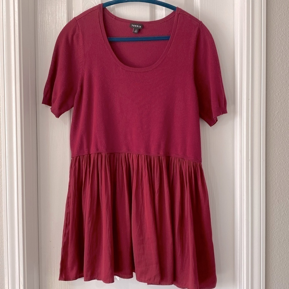 Torrid burgundy peplum mixed media short sleeve sweater size 2